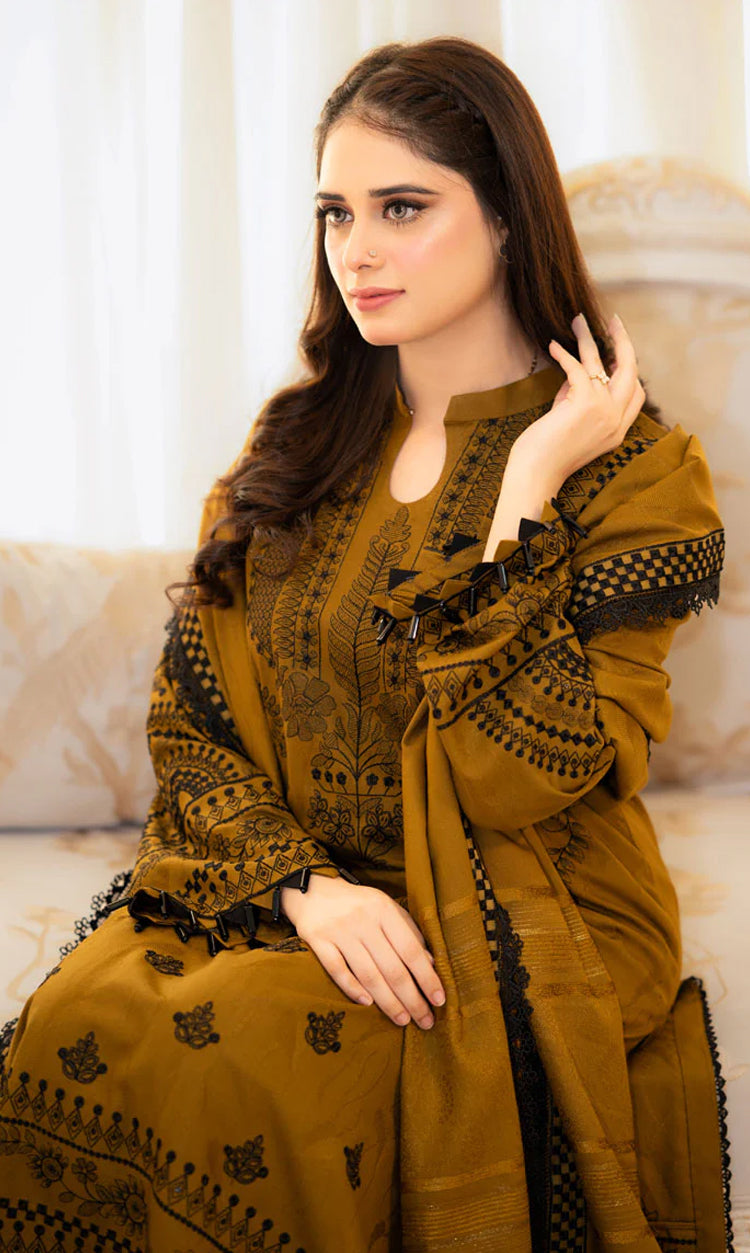 3Pc Embroidered Lawn Suit