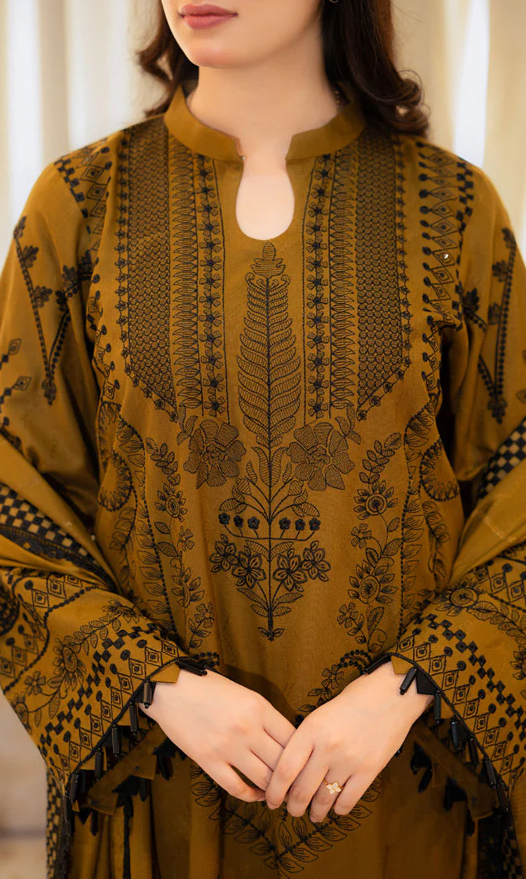 3Pc Embroidered Lawn Suit