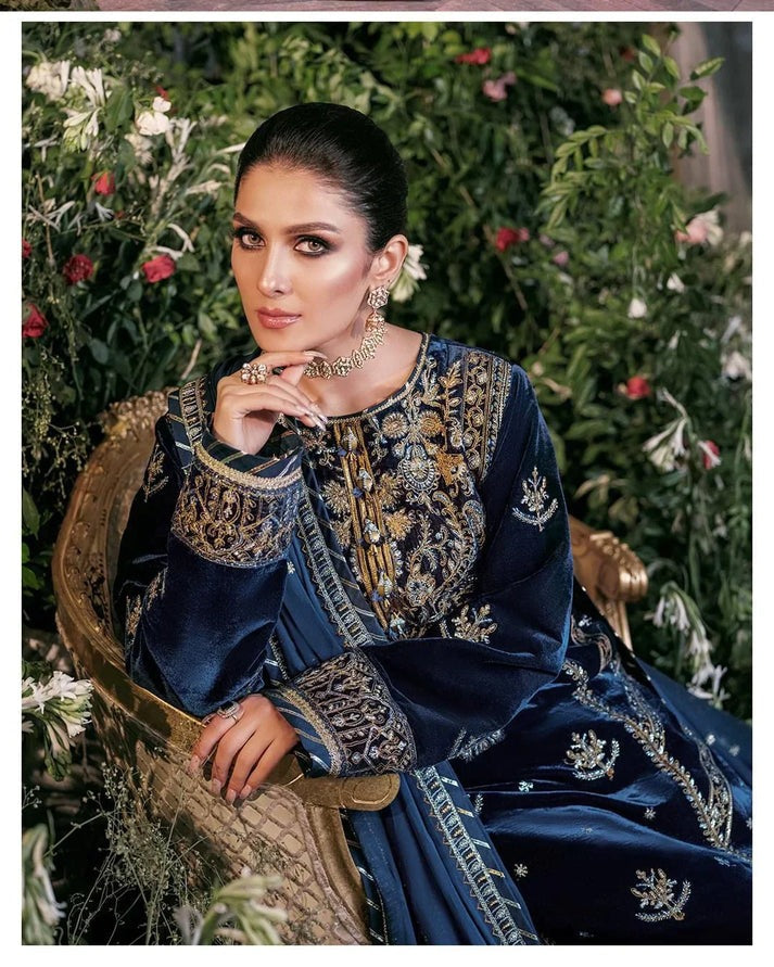 3Pcs Velvet Embroidered suit With Embroidered Organza Dupatta KA-041