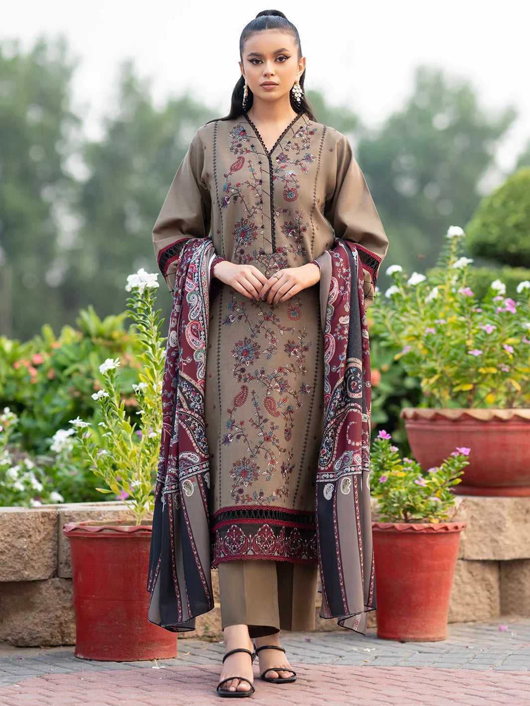 Zara shah-coco 3 Pc Embroidered Dhannak Suit winter Collection 104