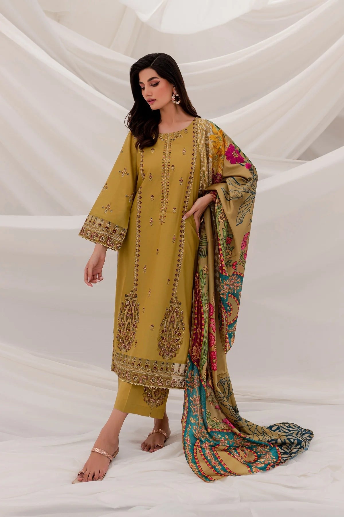 Mushq 3 pc dhannak Embroidered Winter Collection 588