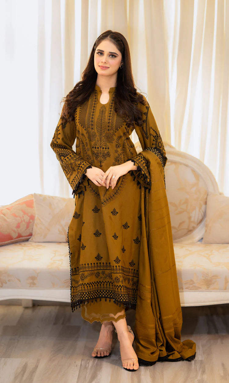 3Pc Embroidered Lawn Suit