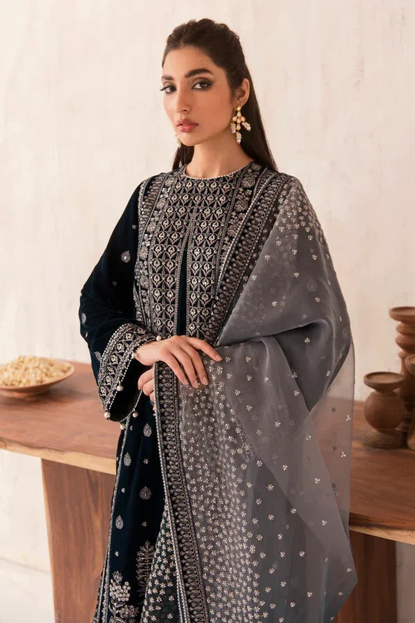 3Pcs Velvet Embroidered suit With Embroidered Organza Dupatta KA-040