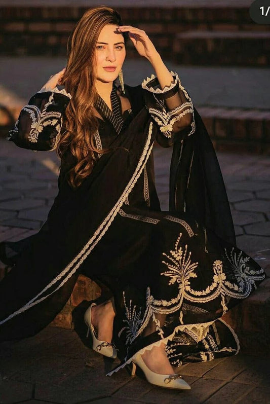 3Pc Black Lawn Inner with Organza Summer collection Heavy Embroidered Suit