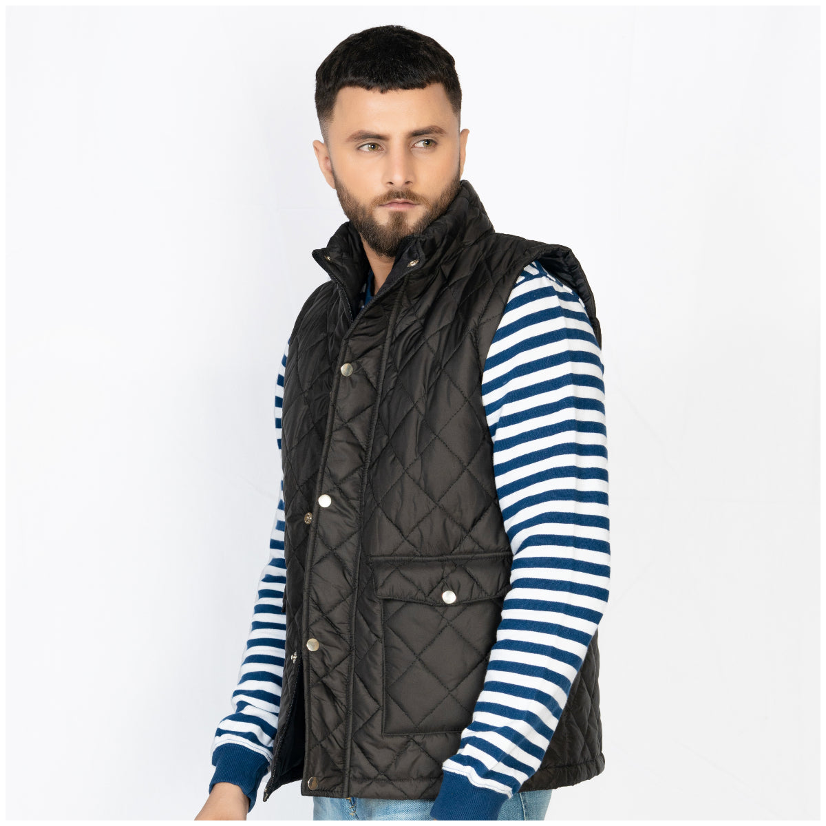 Sleeveless Diamond Quilted Jacket Black