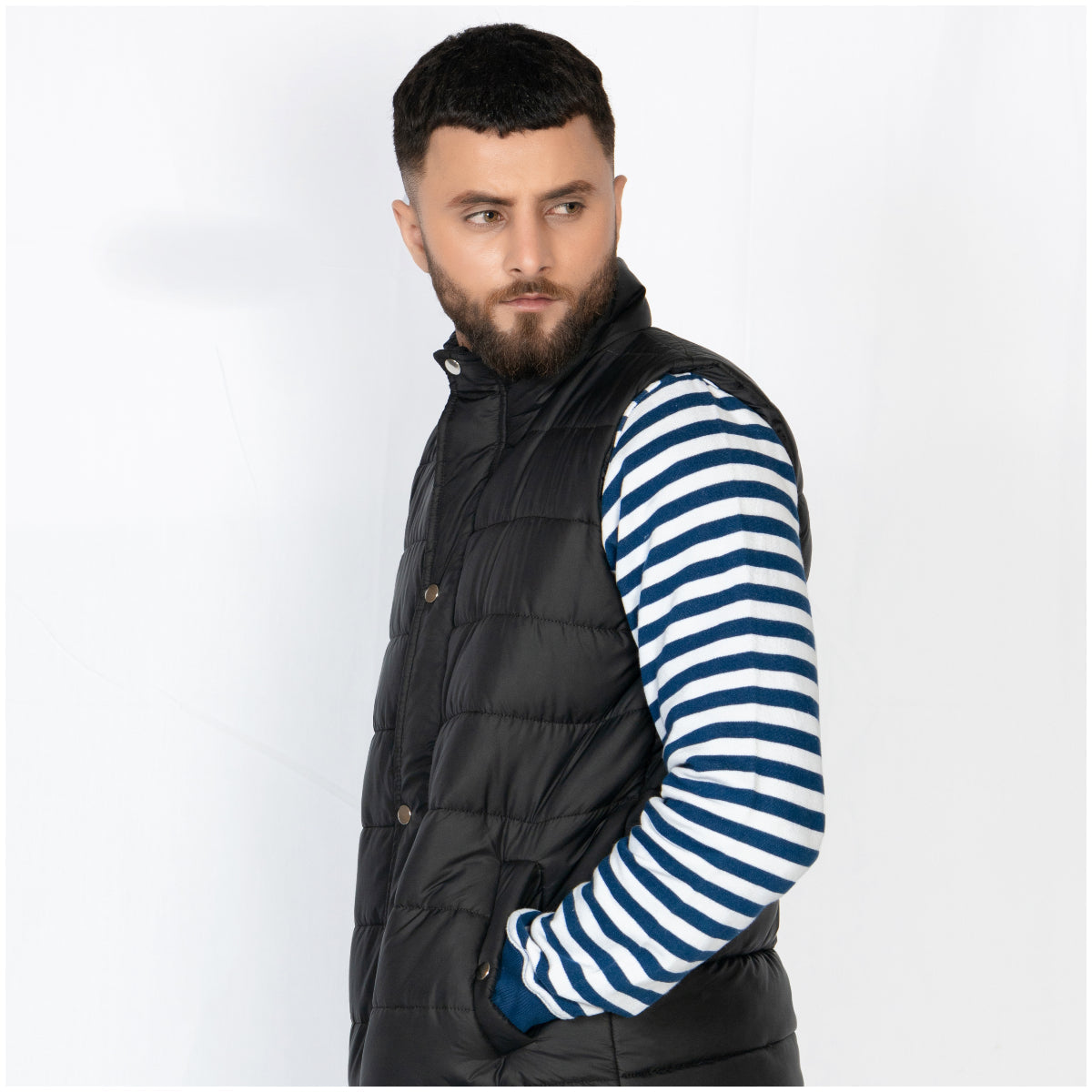 Sleeveless Quilted Jacket Flap Black