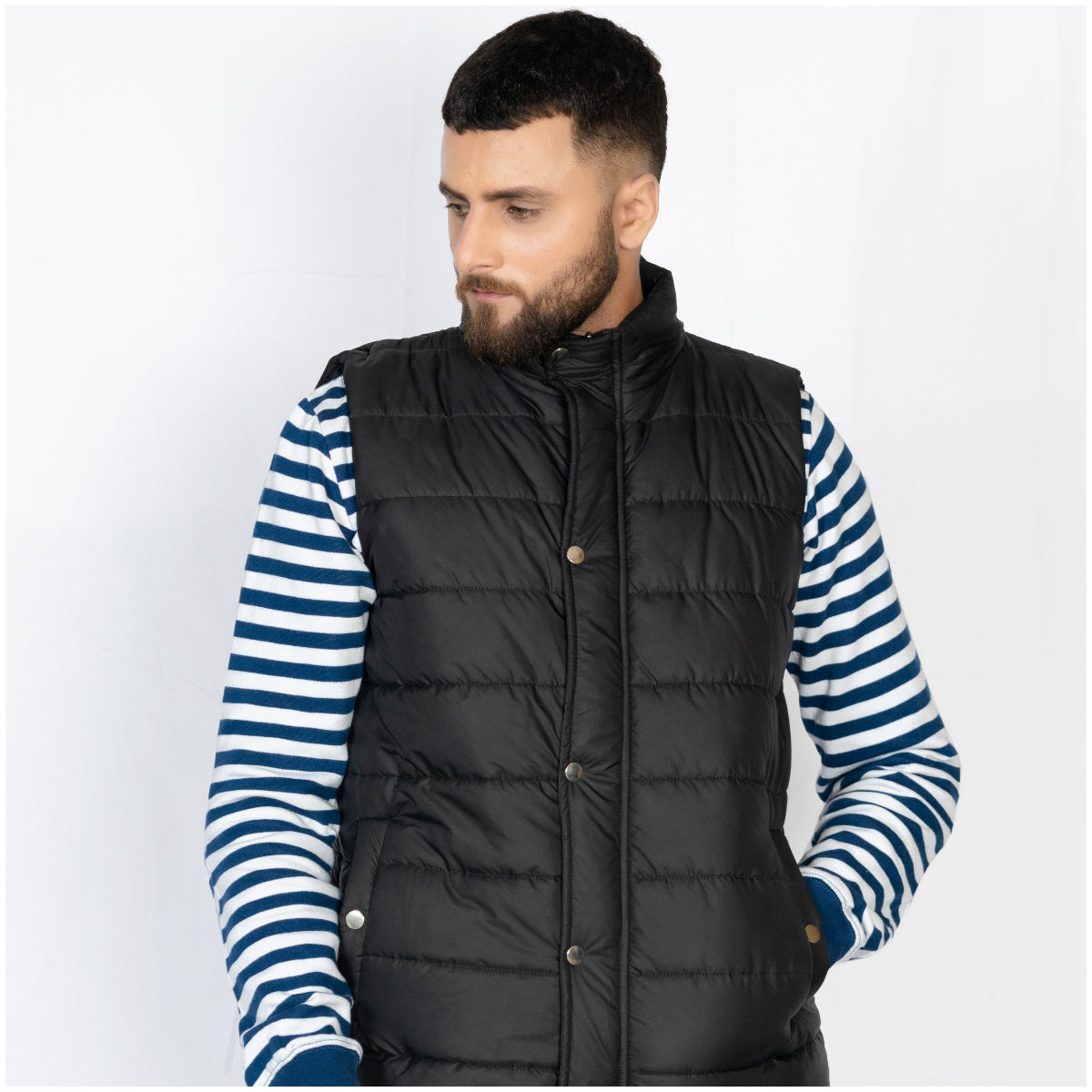 Sleeveless Quilted Jacket Flap Black