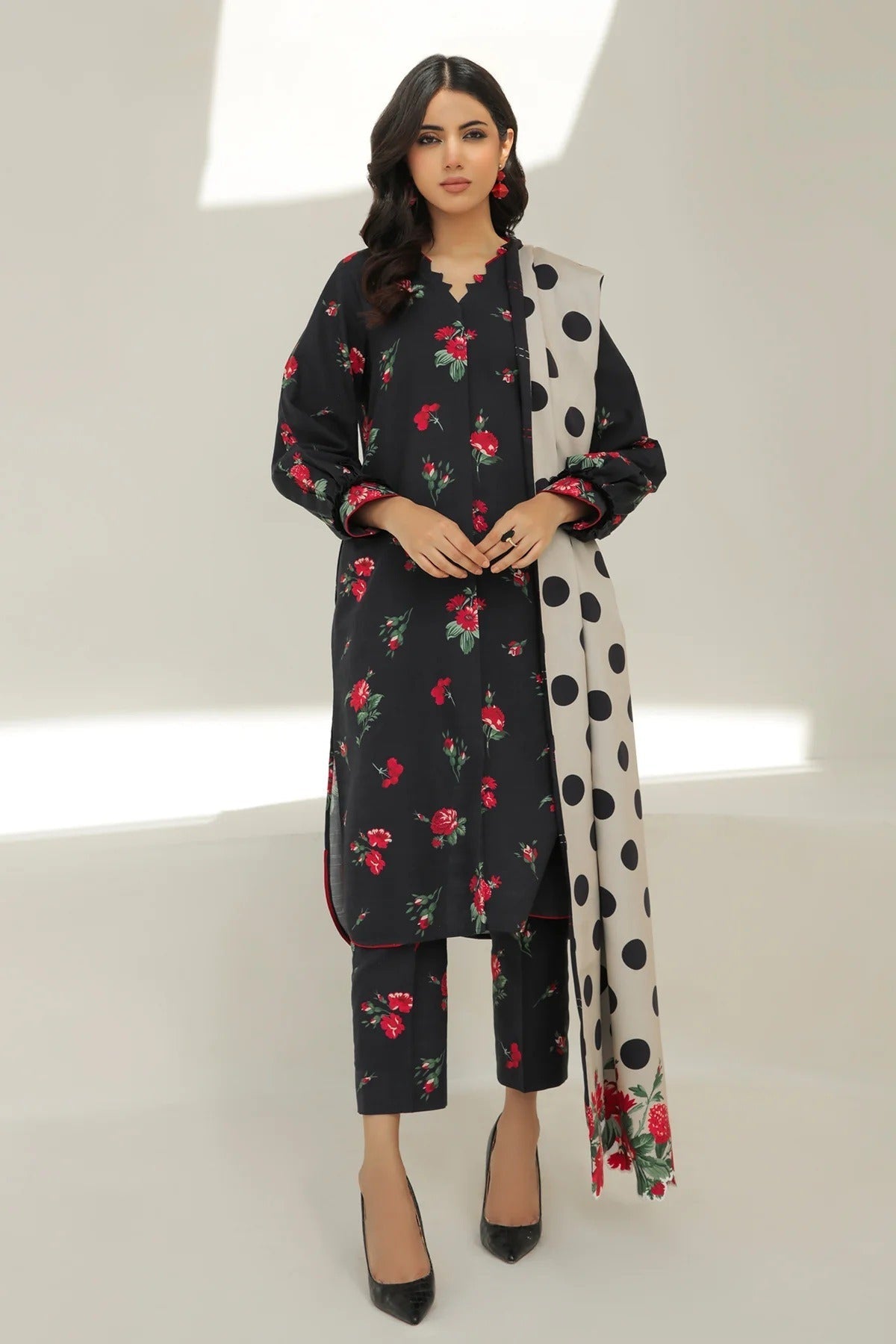 3 Pcs Digital Printed Lawn Suit with Lawn Dupatta